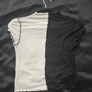 Almost Famous Black and Cream Short Sleeve Top